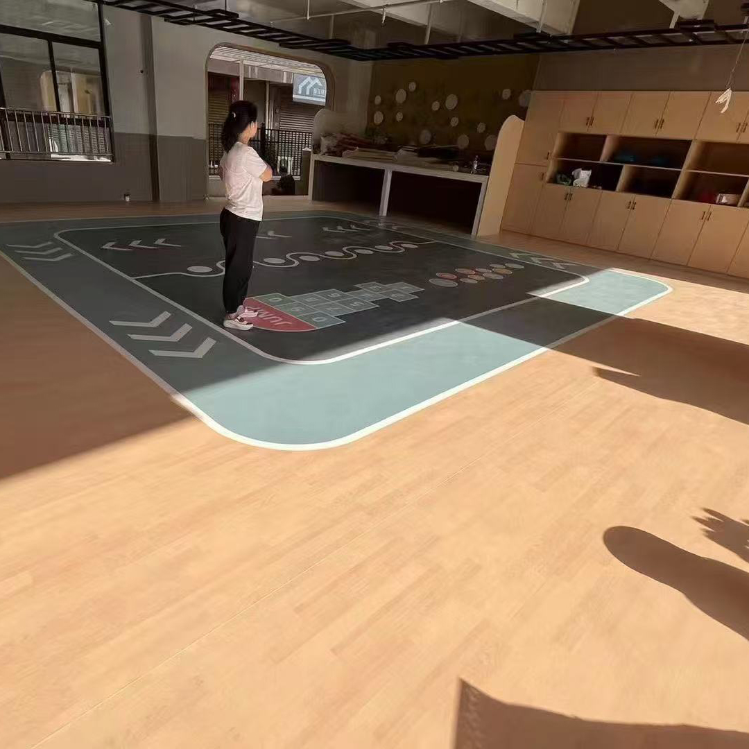 Suelo de PVC personalizado para gimnasio