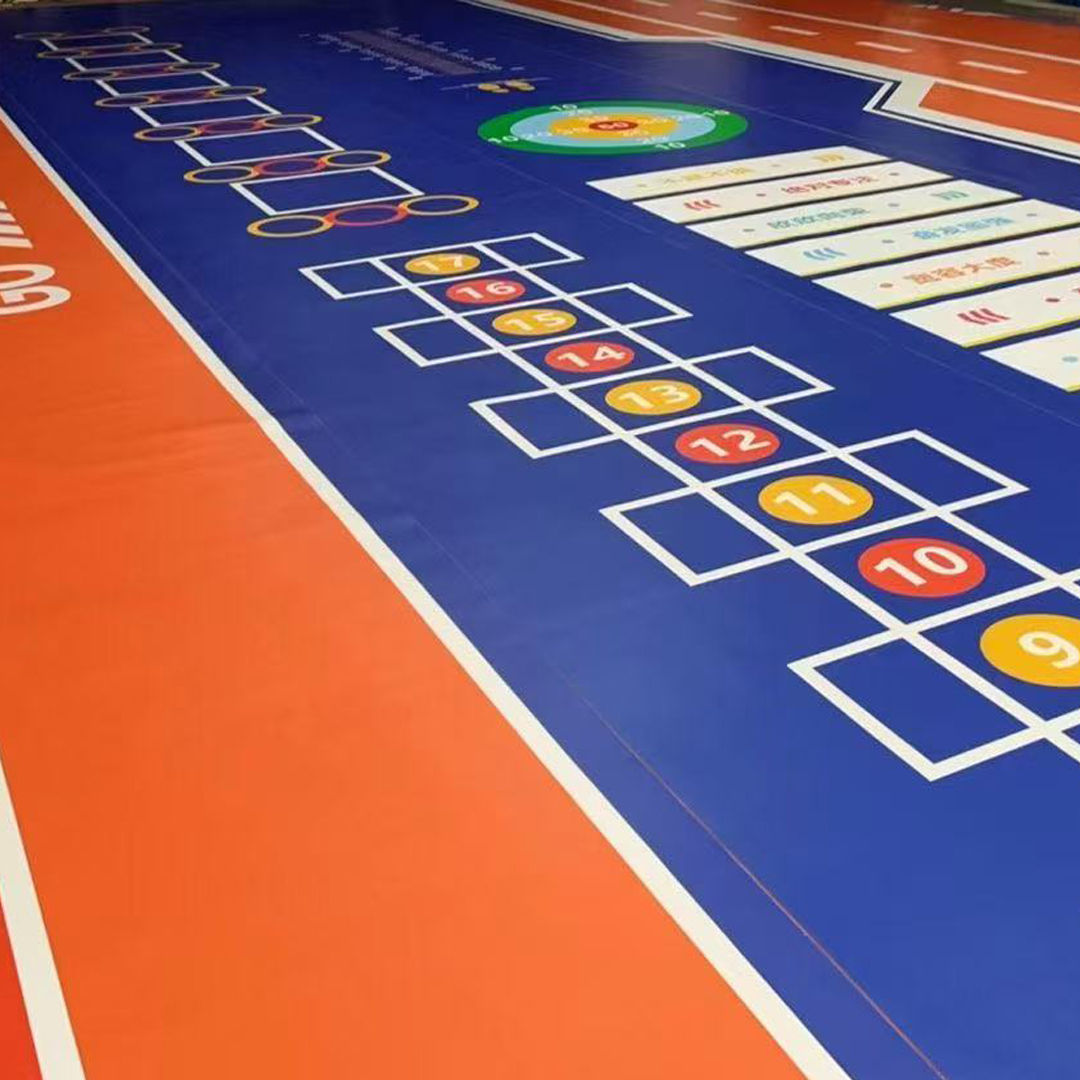 Suelos de PVC personalizados para zonas de juego